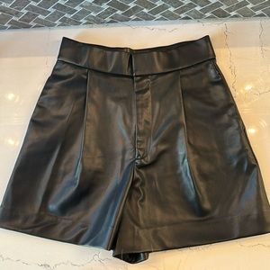 Brand NWT Zara Black Leather Pleated Shorts